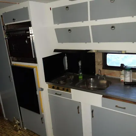 مكان تخييم Winter Caravan روفانييمي